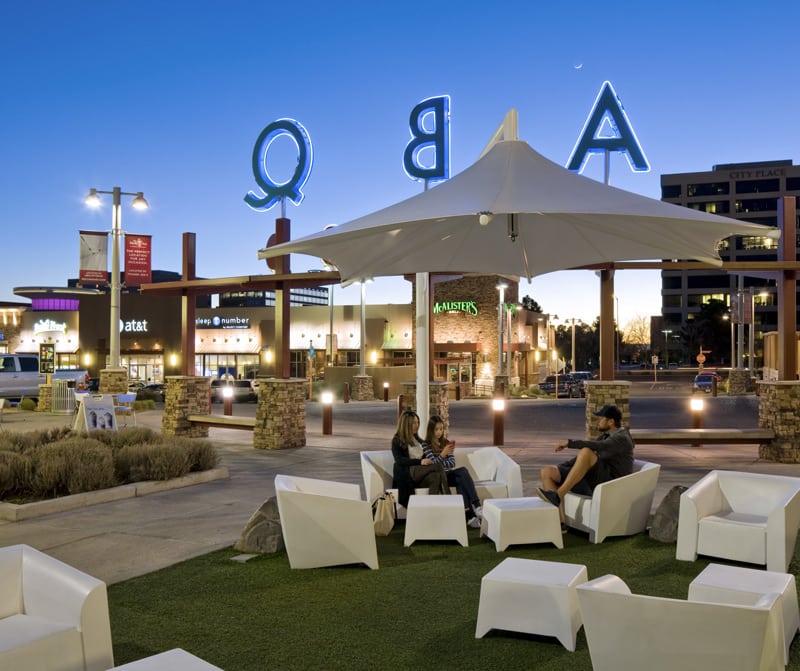 An outdoor sitting area in albuquerque's uptown mall