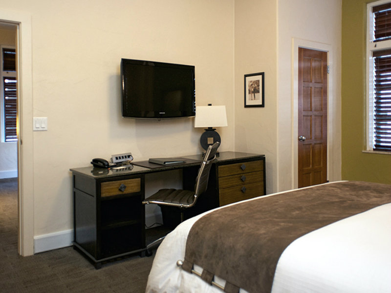 One King Bed Two Room Boardroom Suite Bed and Office Space